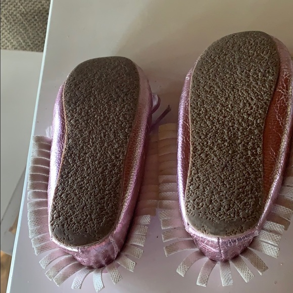 Slipper Moccasins - Picture 2 of 3